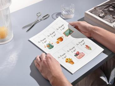 12 akvarelės stiliaus etikečių rinkinys Rugsėjo 1-ajai - dovanoms, gėlėms, dovanų maišeliams